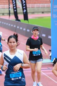 BIB: 2433, 2296
                            <button type="button" onclick="openModal(4636176)" class="btn btn-primary btn-sm float-right btn-popup" data-toggle="modal" data-target=".modal-high-quality">
                        <i class="fas fa-shopping-cart"></i> Add to Cart
                    </button>
                                            <button type="button" onclick="isThisMe(4636176, true)" class="btn btn-success btn-sm float-right btn-popup btn-isme hidden" data-toggle="tooltip" data-placement="bottom" title="นี่คือรูปของคุณใช่ไหม คลิกที่นี่เพื่อเอาเข้าอัลบั้ม">
                        <i class="fas fa-plus"></i> Add to album
                    </button>
                    <button type="button" onclick="isThisMe(4636176, false)" class="btn btn-warning btn-sm float-right btn-popup btn-isnotme hidden">
                        <i class="fas fa-ban"></i> Remove from album
                    </button>